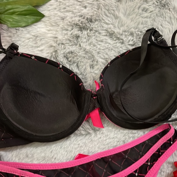 Pink/Black Bra Set - Picture 10 of 16